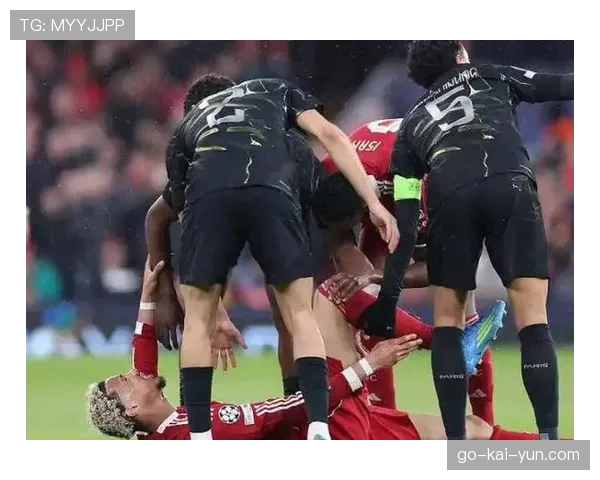 利物浦新援伤病潮：3.6亿欧签5新援均遭大伤，埃基蒂克跟腱断裂